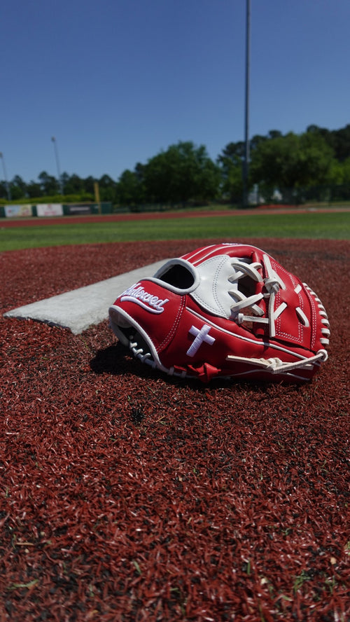 Fielding Gloves - Hallowed Collection